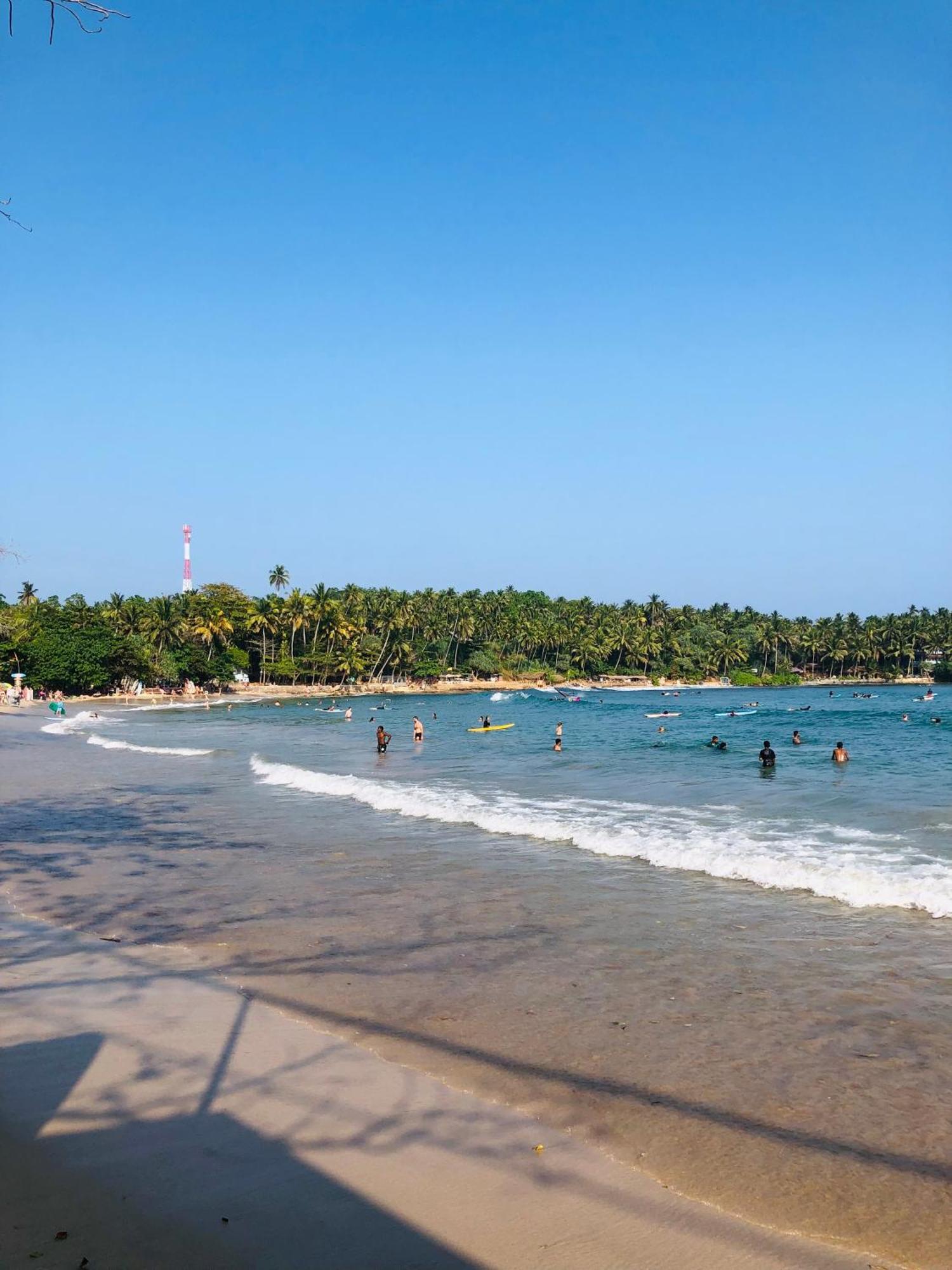 Devon Surf . Inn - Hiriketiya ديكويلاّ تين المظهر الخارجي الصورة